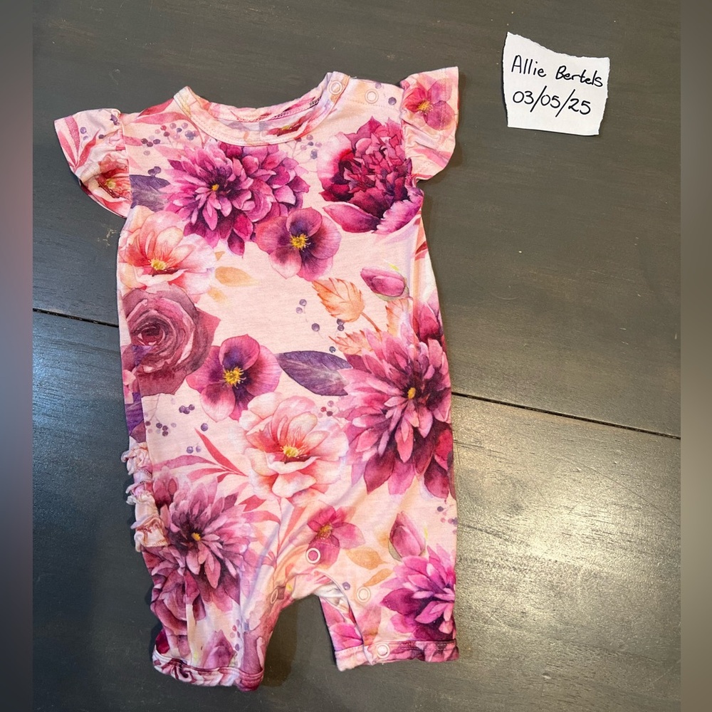 Posh Peanut Amara Ruffled Romper Size 0-3 Months